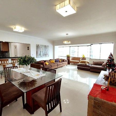 Apto Amplo 1Suite Mais 2Quartos - Quadra Mar 50M Da Praia - Somente Familiares Balneário Camboriú Exterior foto