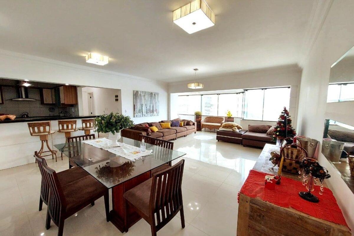 Apto Amplo 1Suite Mais 2Quartos - Quadra Mar 50M Da Praia - Somente Familiares Balneário Camboriú Exterior foto