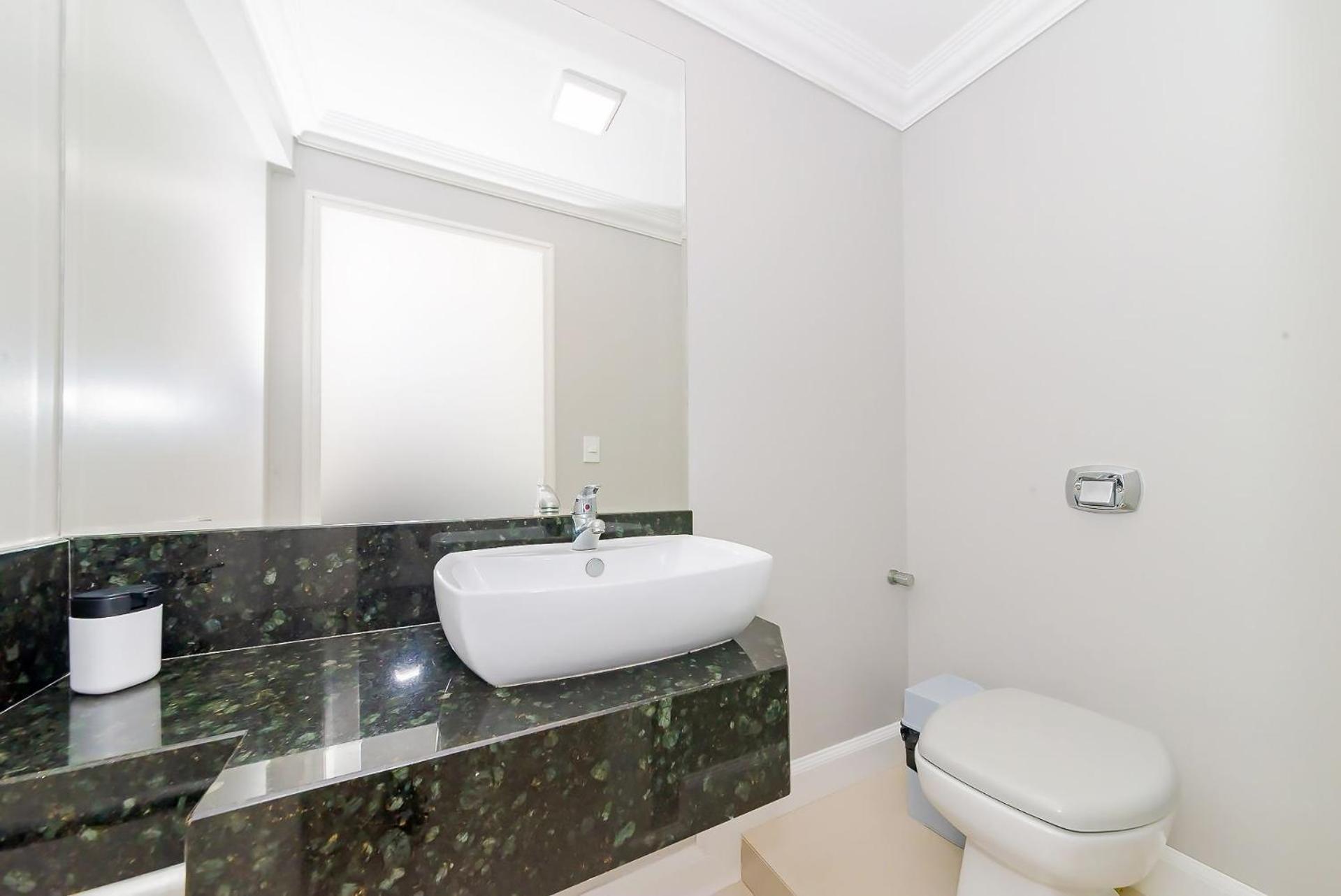 Apto Amplo 1Suite Mais 2Quartos - Quadra Mar 50M Da Praia - Somente Familiares Balneário Camboriú Exterior foto