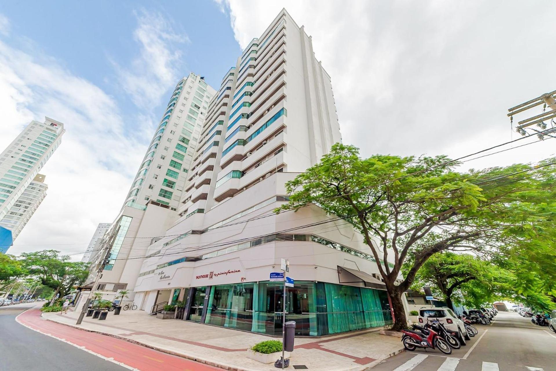 Apto Amplo 1Suite Mais 2Quartos - Quadra Mar 50M Da Praia - Somente Familiares Balneário Camboriú Exterior foto