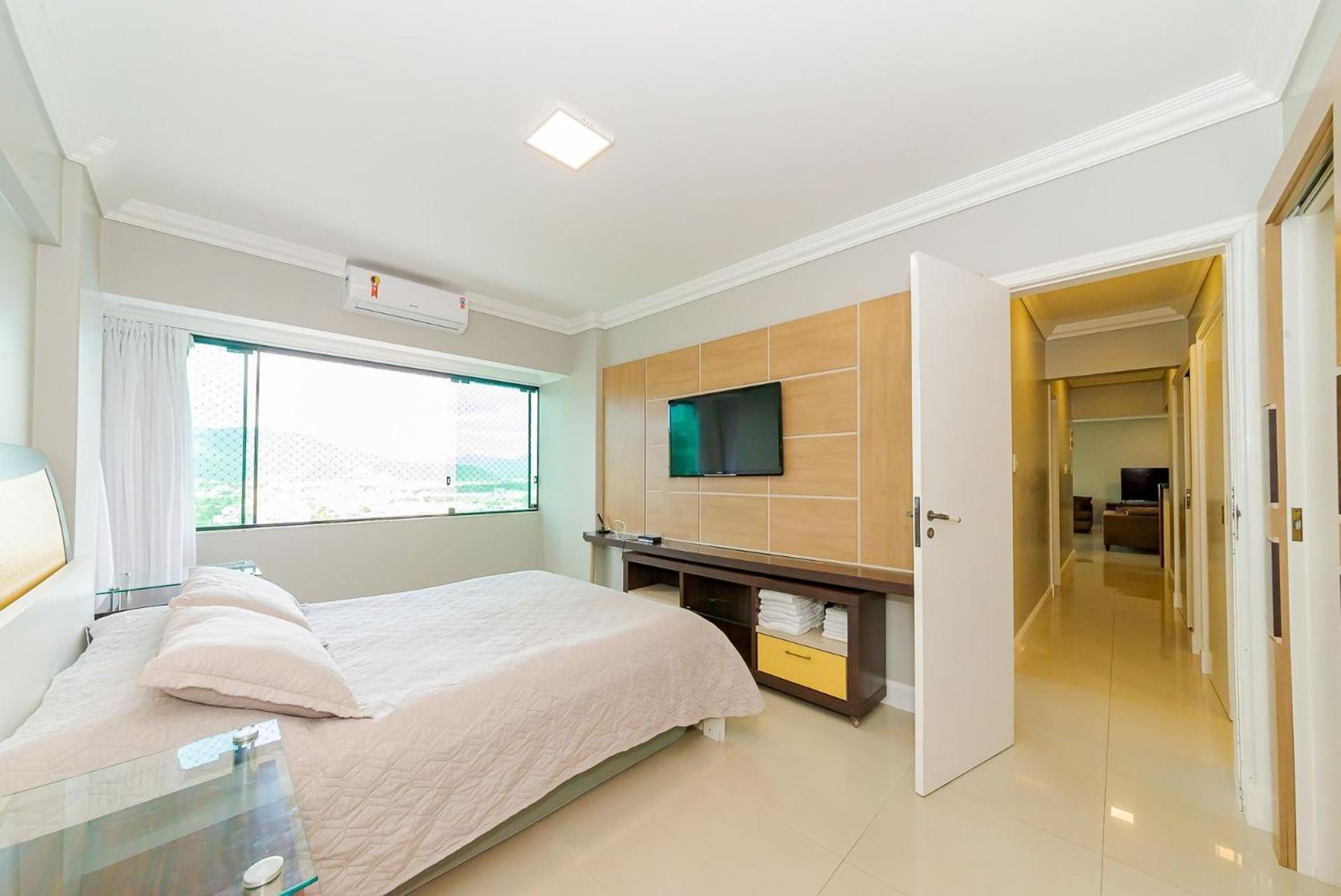 Apto Amplo 1Suite Mais 2Quartos - Quadra Mar 50M Da Praia - Somente Familiares Balneário Camboriú Exterior foto