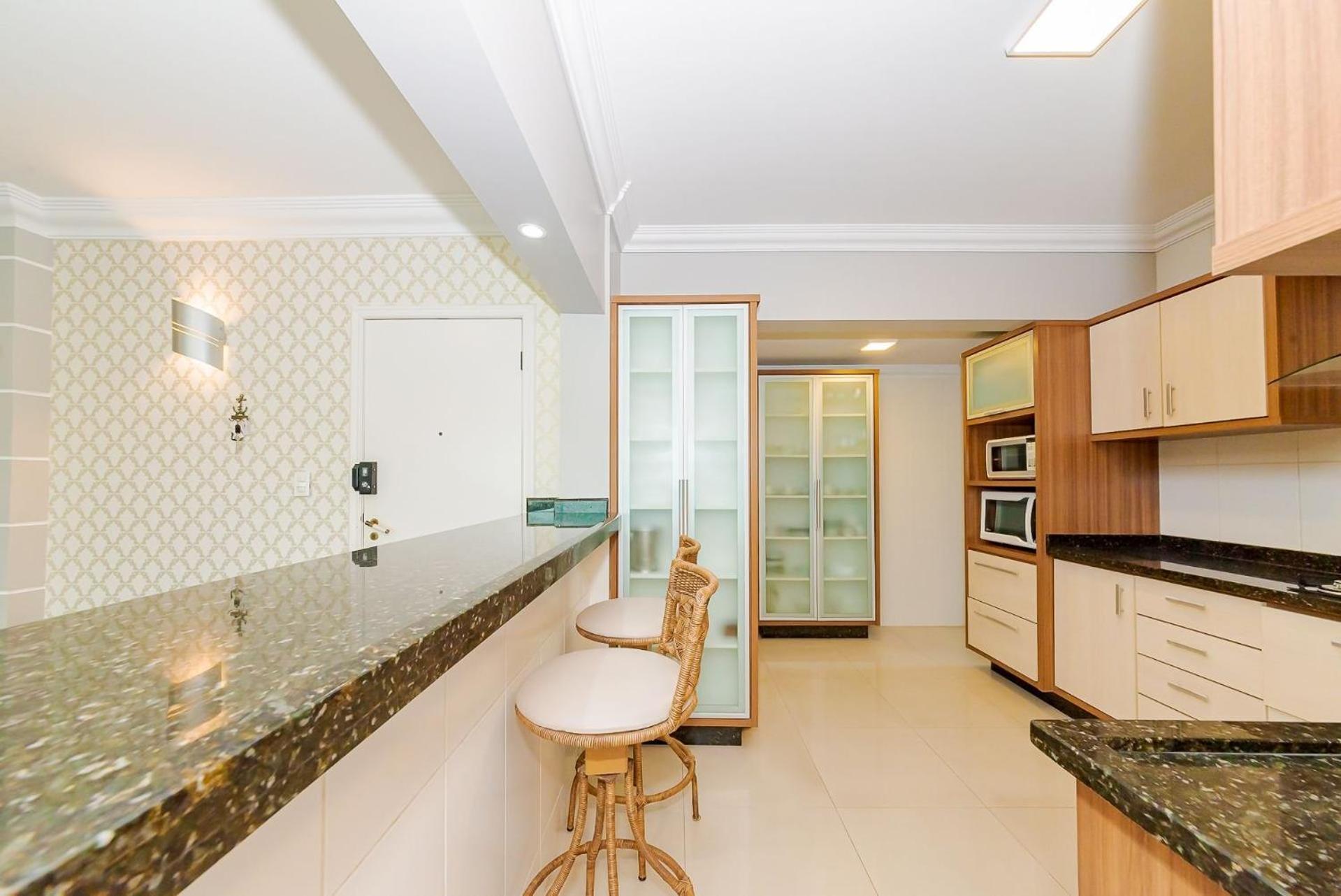 Apto Amplo 1Suite Mais 2Quartos - Quadra Mar 50M Da Praia - Somente Familiares Balneário Camboriú Exterior foto